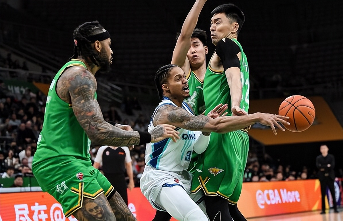 世界杯门票-24分3篮板7助攻1抢断!继伟回归首秀满堂彩,二哥三分锁定胜局